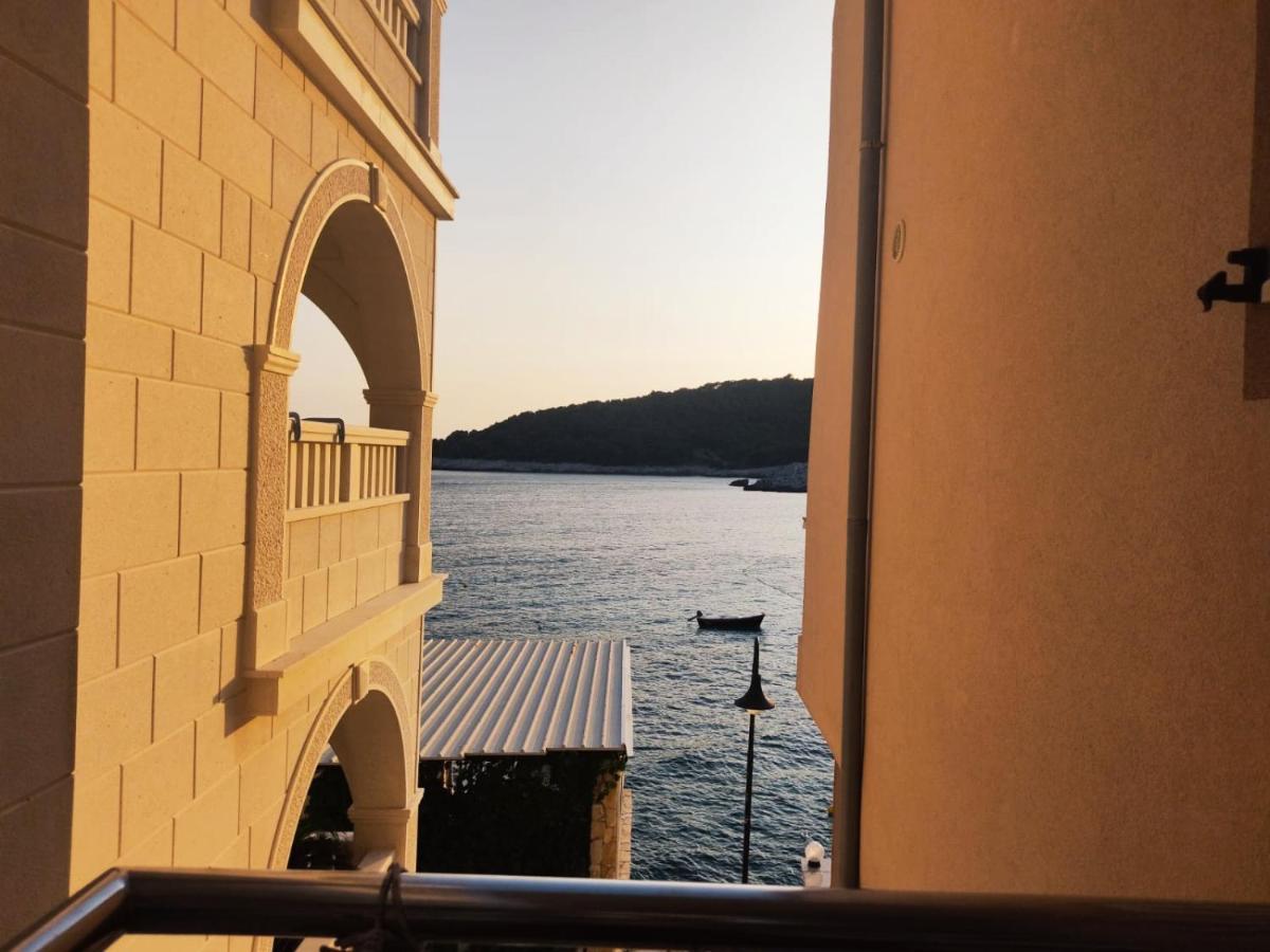 Apartments Dragica Milna  Exterior photo