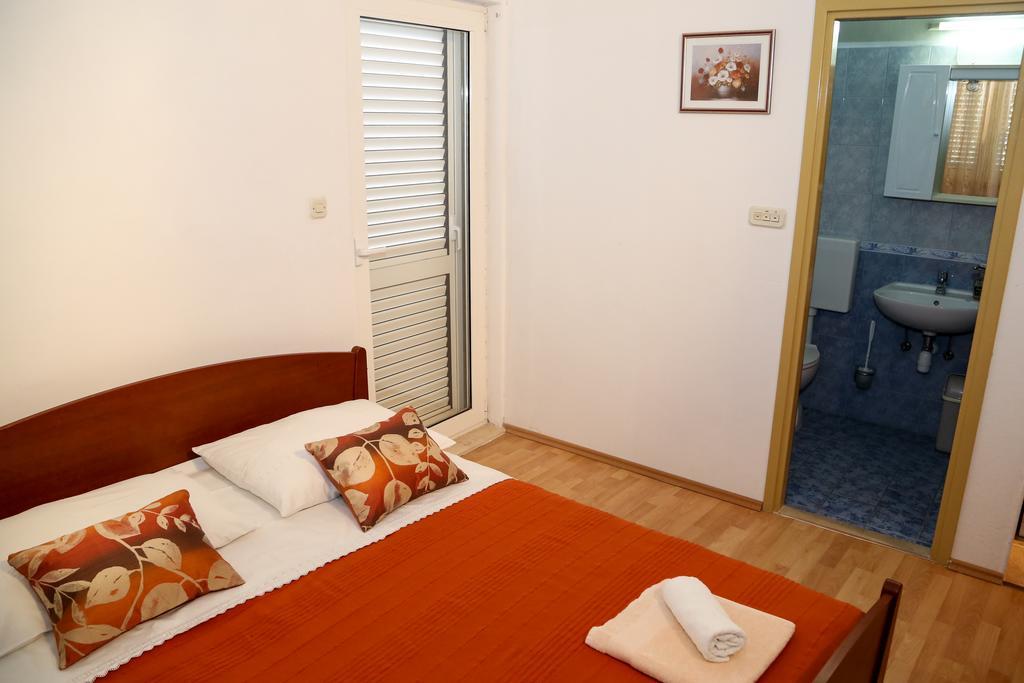 Apartments Dragica Milna  Exterior photo