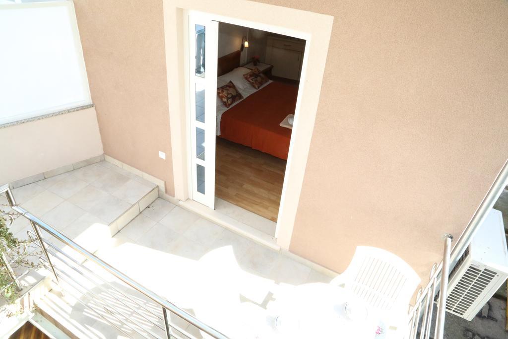 Apartments Dragica Milna  Exterior photo