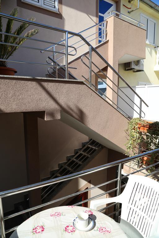 Apartments Dragica Milna  Exterior photo